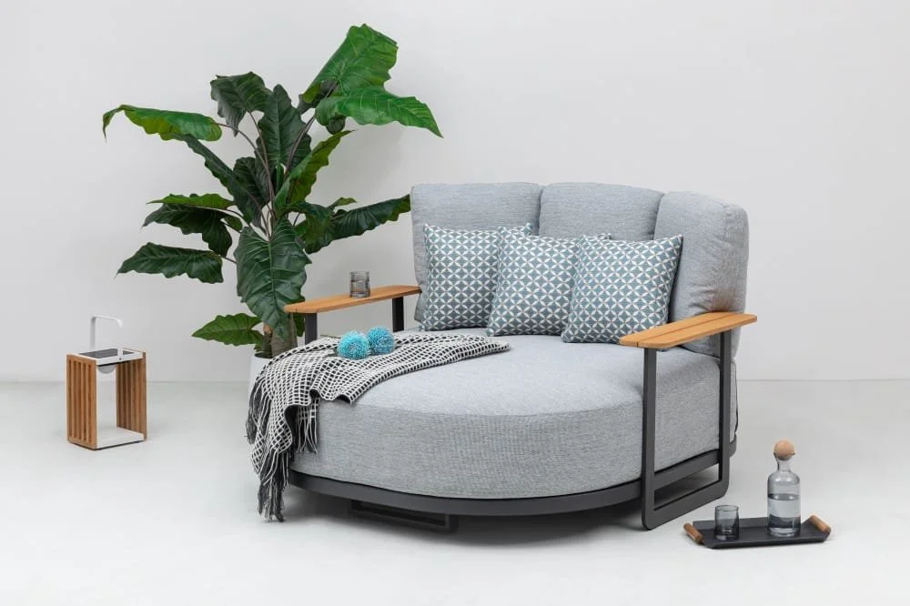 Luxury Outdoor Daybed With Olefin Cushions And Foam — View 2