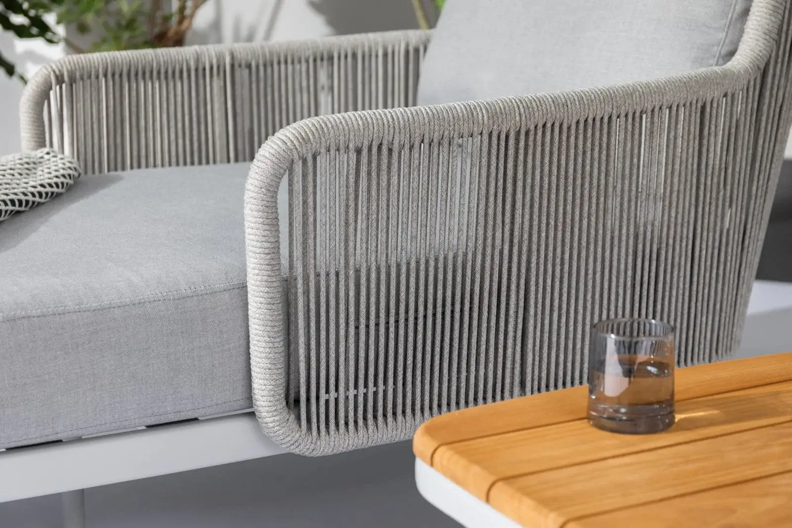 Toma Rope Sunlounger — The Lounge Set outdoor furniture, view 4 | KCK.Outdoor